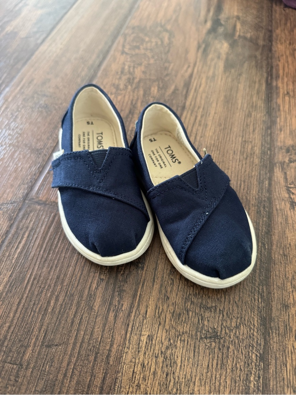 TOMS Baby Navy Canvas Slip On Sneakers